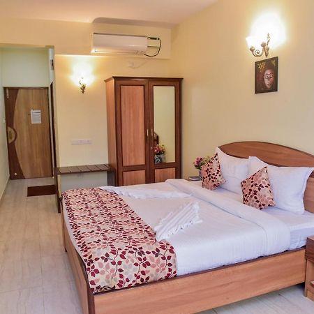 Candolim Grande Resort エクステリア 写真