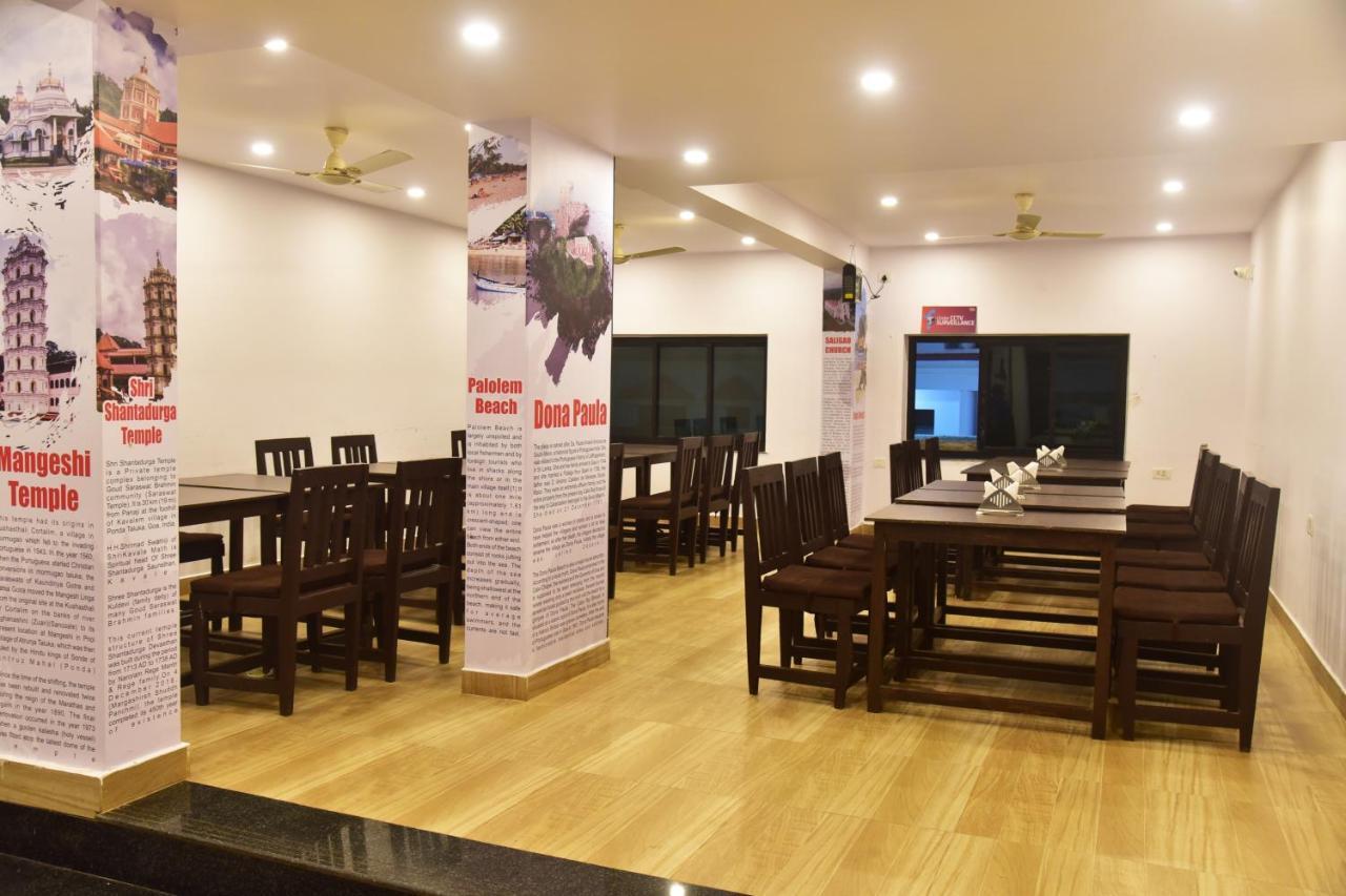 Candolim Grande Resort エクステリア 写真