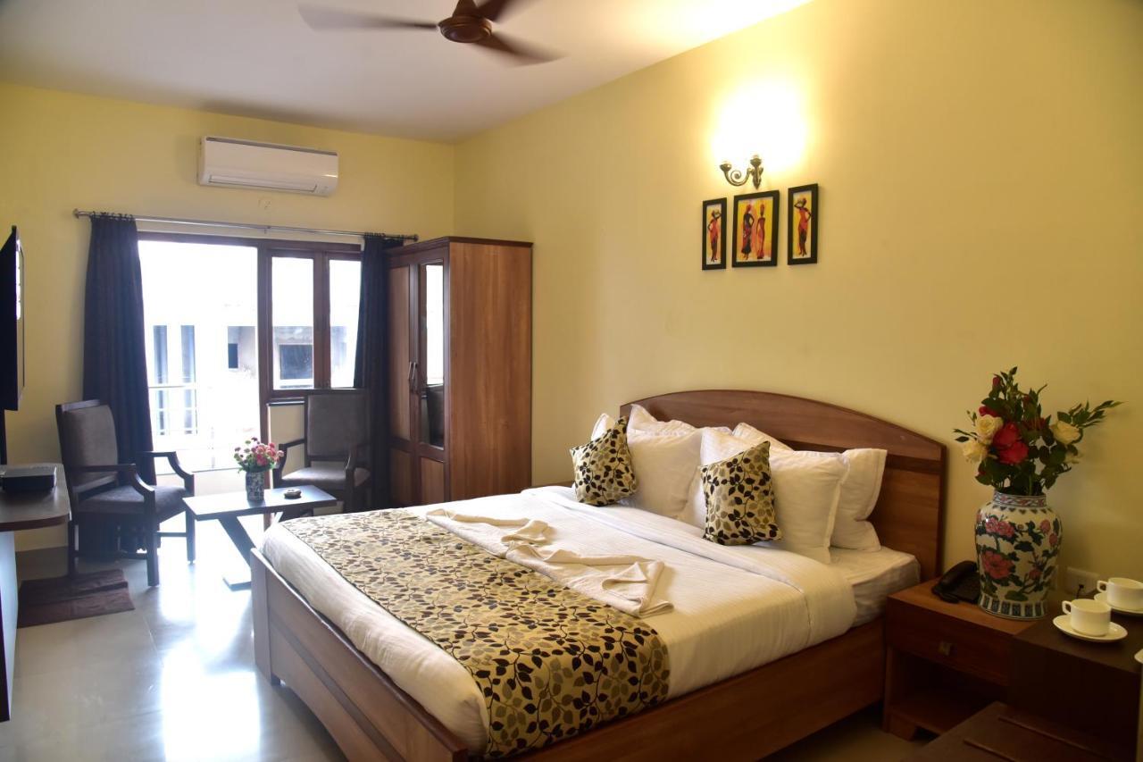 Candolim Grande Resort エクステリア 写真