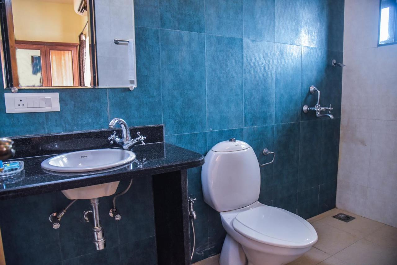Candolim Grande Resort エクステリア 写真