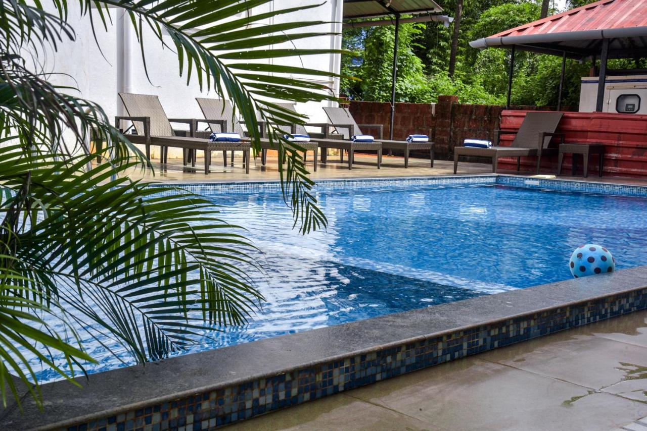 Candolim Grande Resort エクステリア 写真